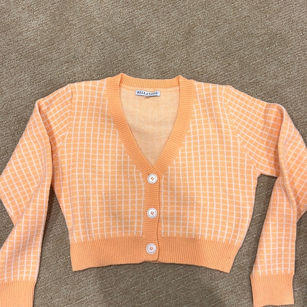 Bella Zoe orange crop cardigan size medium